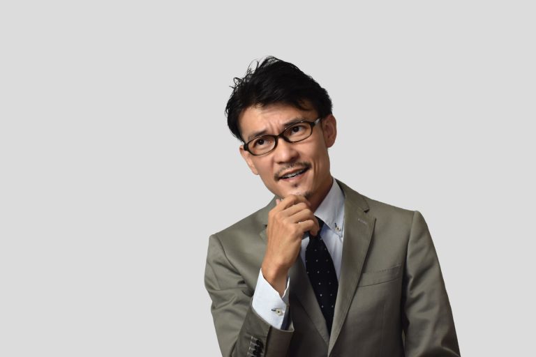 オーダースーツのテカリを防ぐには？日常ケア、修復方法、予防のポイント
